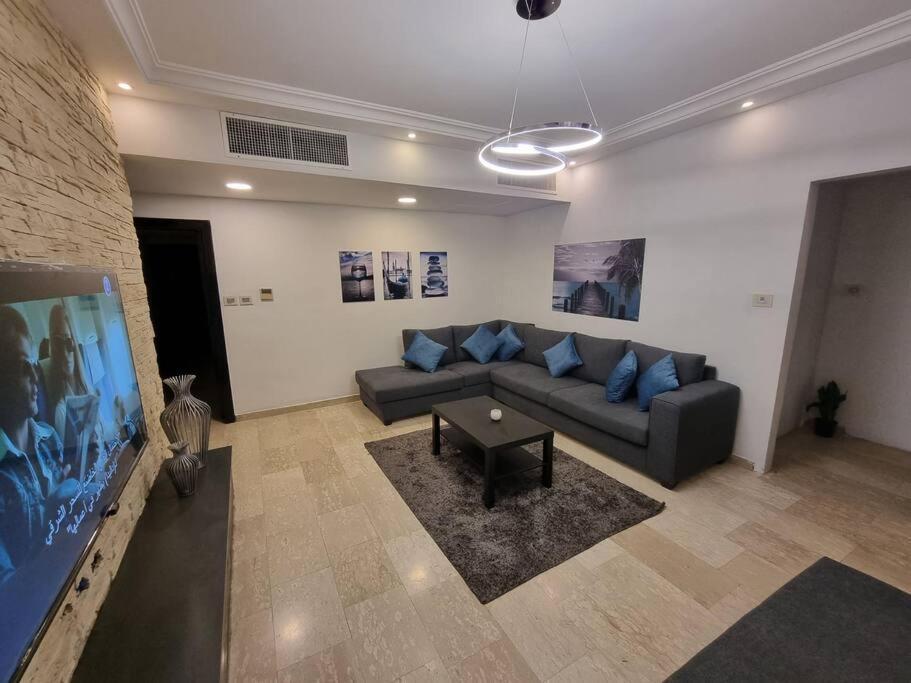Deir Ghbar 3 Rooms Apart Amman Exteriör bild